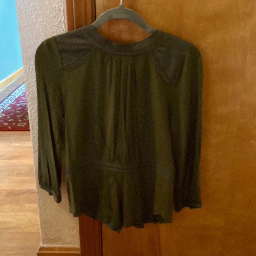 XS Olive green Banana Republic zip back slightly peplum blouse